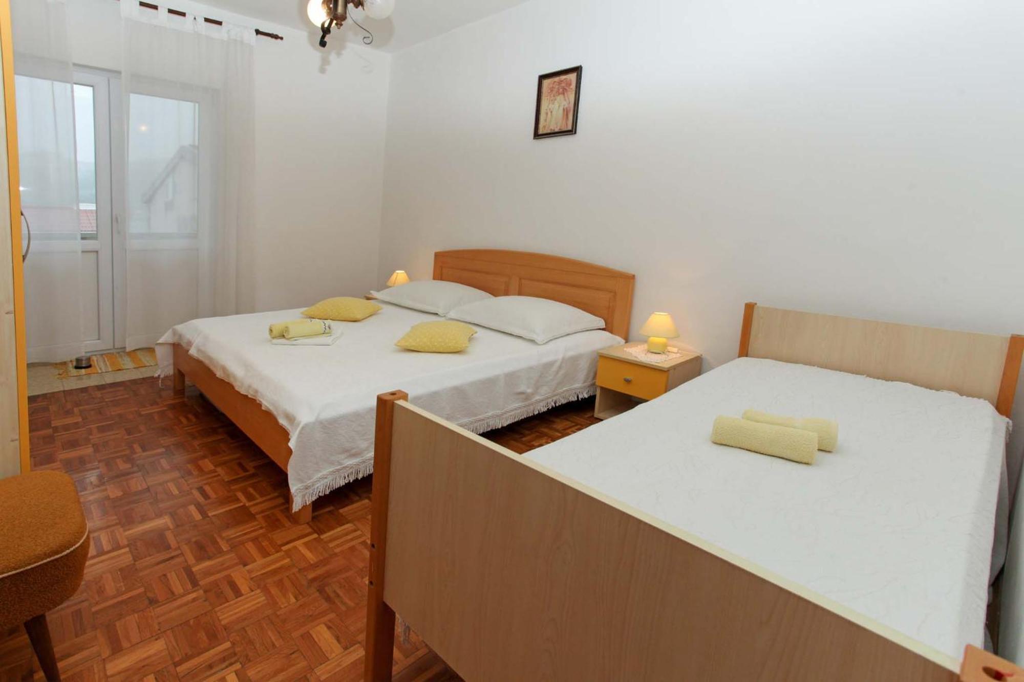 Apartmani Mila Pag Town Esterno foto