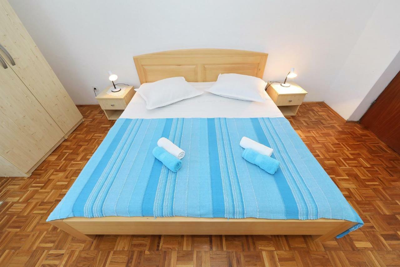 Apartmani Mila Pag Town Esterno foto