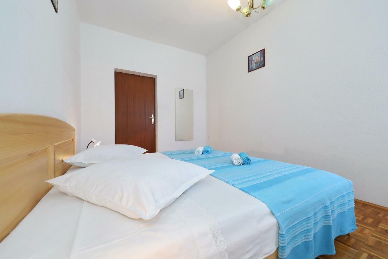Apartmani Mila Pag Town Esterno foto