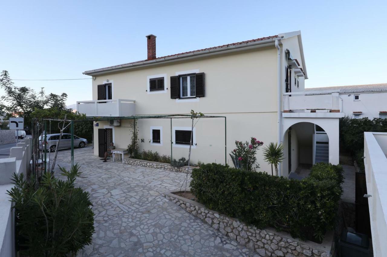 Apartmani Mila Pag Town Esterno foto