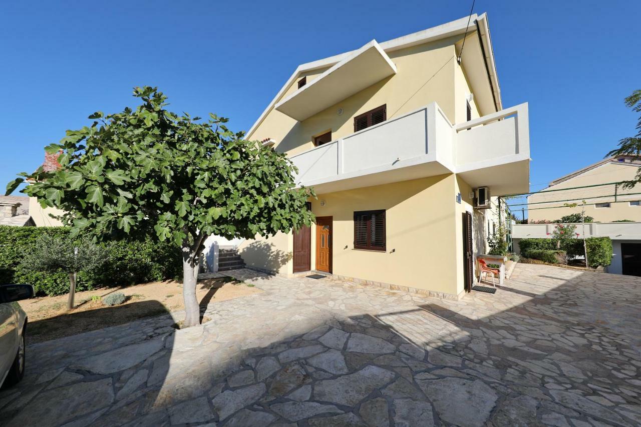 Apartmani Mila Pag Town Esterno foto